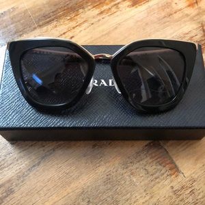 Prada frames!!